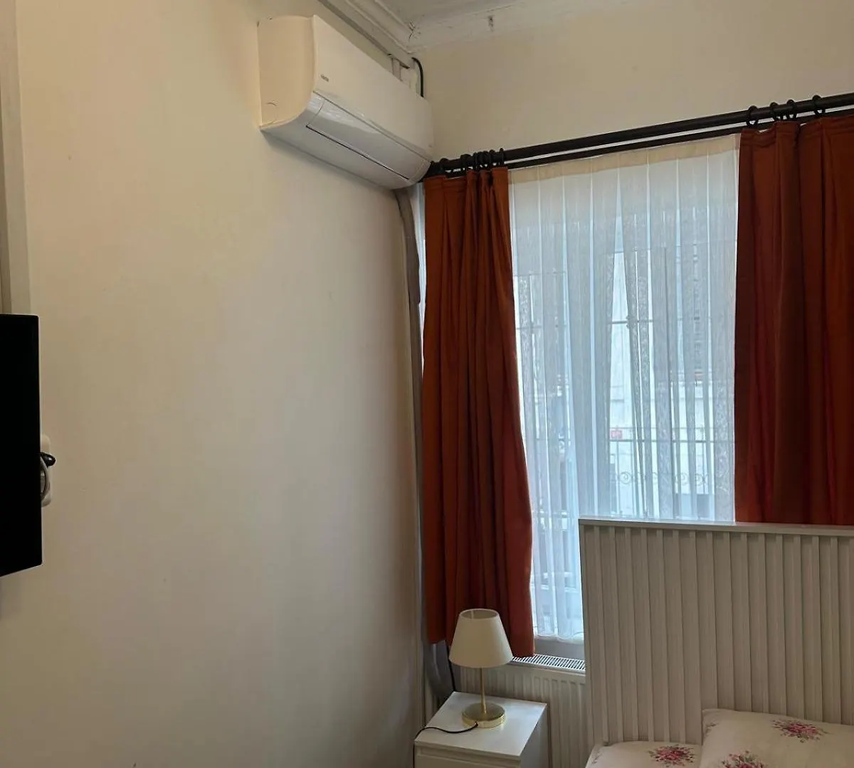 Yellowhouse Room 1 Istambul